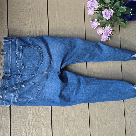 Torrid Bombshell Skinny Premium Stretch High-Rise Destructed Jean 20R - Picture 12 of 16